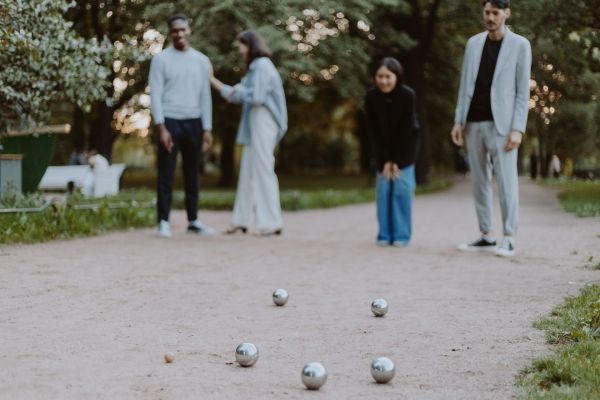 Explore the fascinating world of the pétanque game today